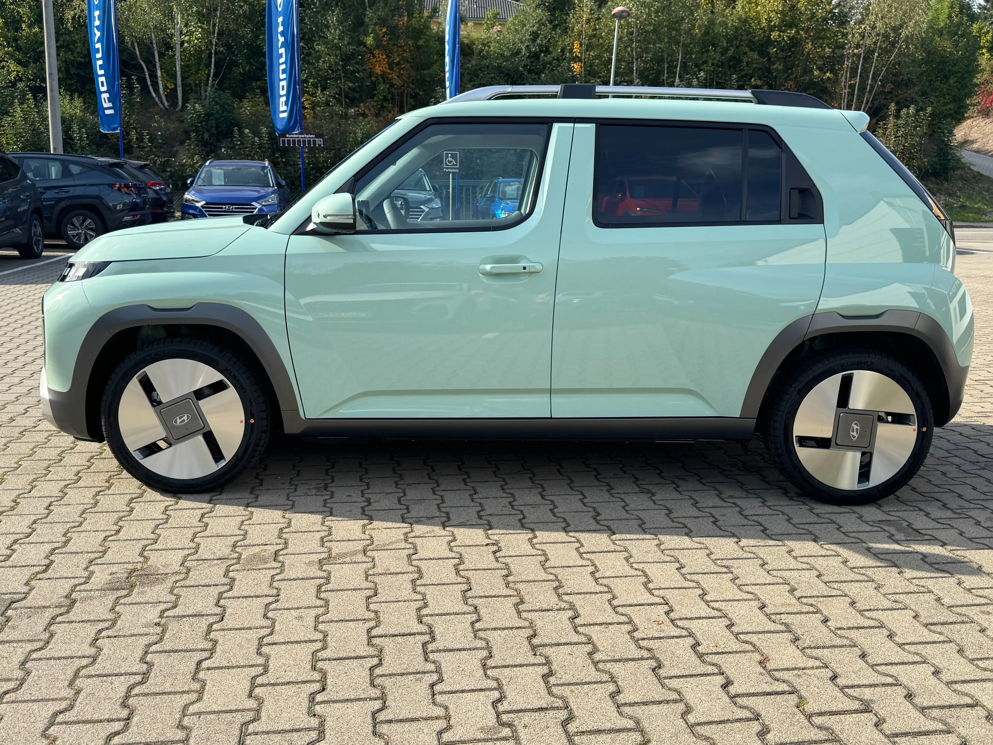Hyundai Inster Lounge 49 kWh (115 PS) Elektro-Komfort-Paket — photo 8