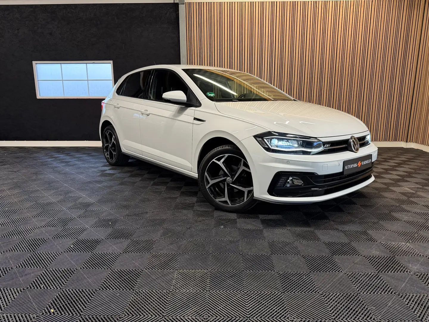 Volkswagen Polo 1.0 TSI R-Line 2019 LED CRUISE CARPLAY Wit - 2