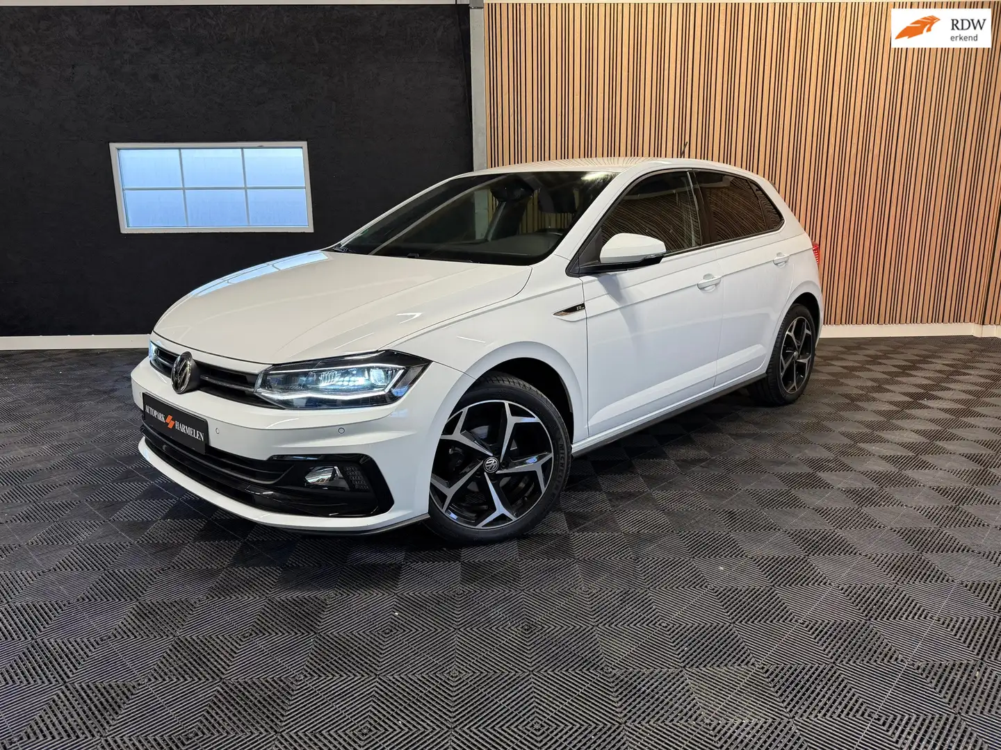 Volkswagen Polo 1.0 TSI R-Line 2019 LED CRUISE CARPLAY Wit - 1