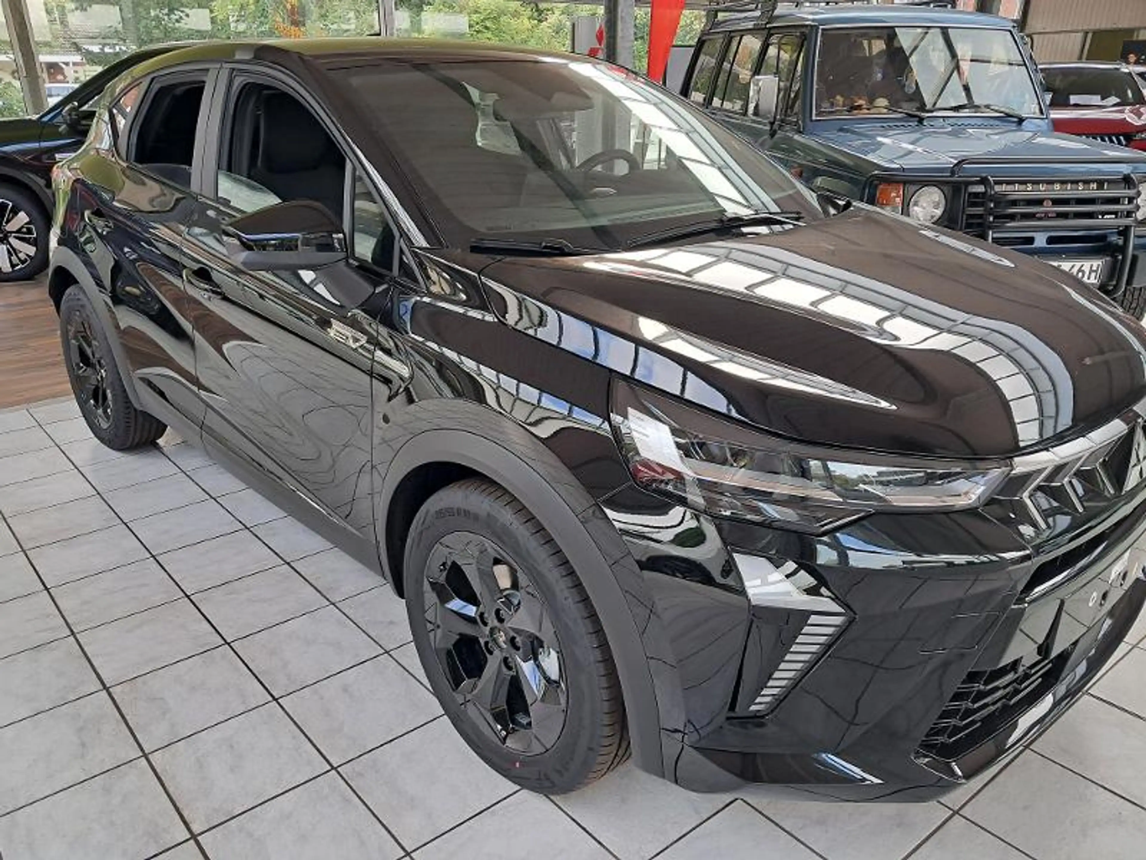 Mitsubishi ASX 1.8 Hybrid Black — photo 3