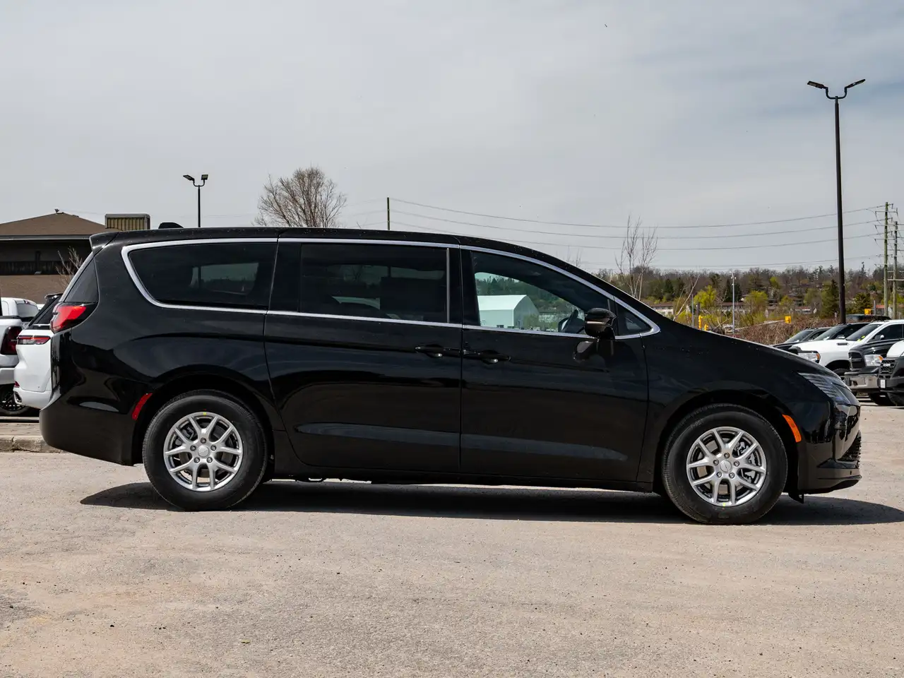Chrysler Pacifica снимка Chrysler Pacifica