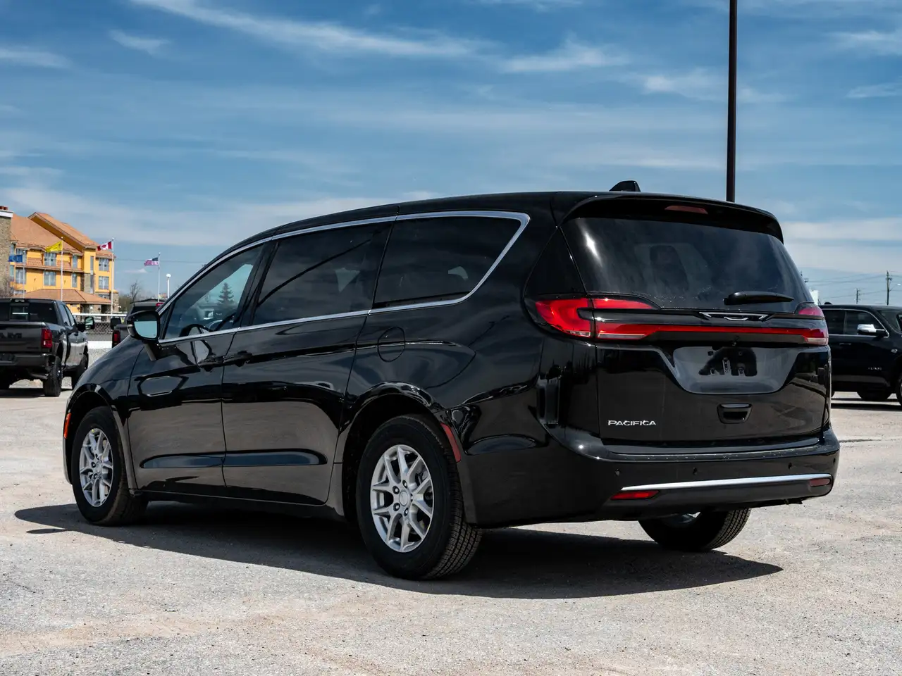 Chrysler Pacifica снимка Chrysler Pacifica
