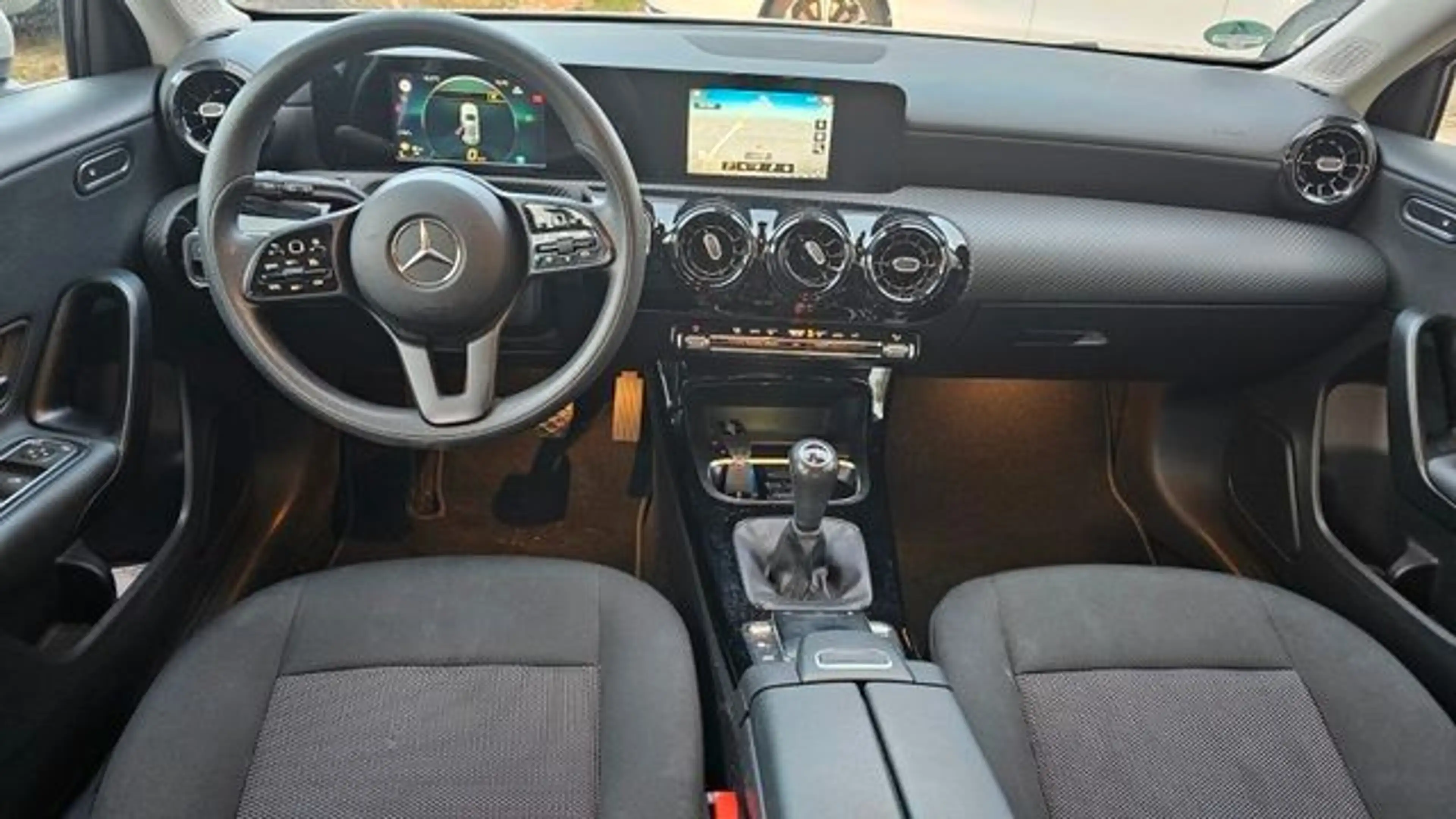 Mercedes-Benz A 180 A -Klasse A 180 d — photo 9