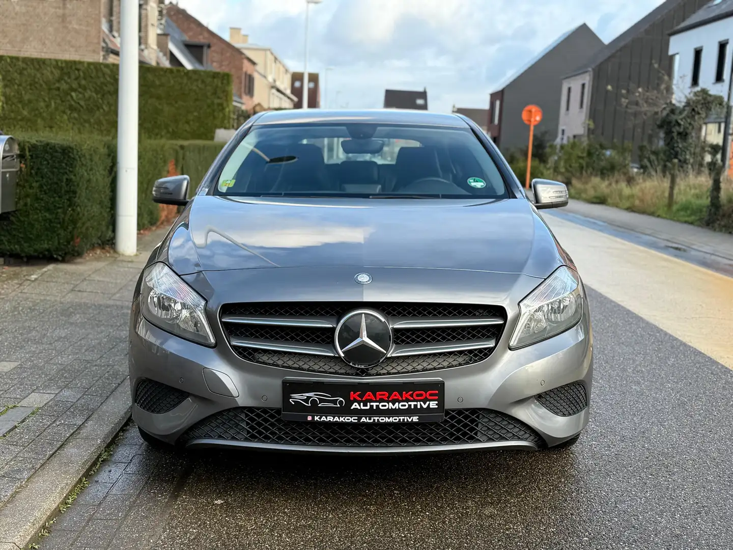Mercedes-Benz A 180 A 180 StreetStyle Gris - 2