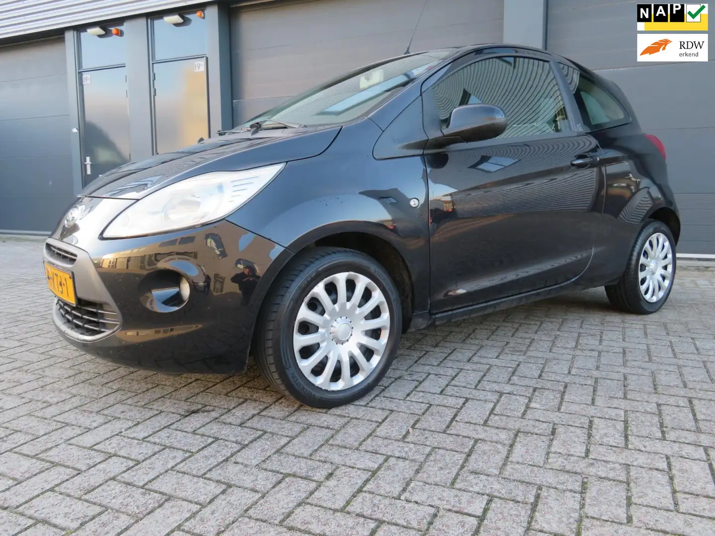 Ford Ka/Ka+ 1.2 Titanium kleine zuinige auto airco Nero - 1
