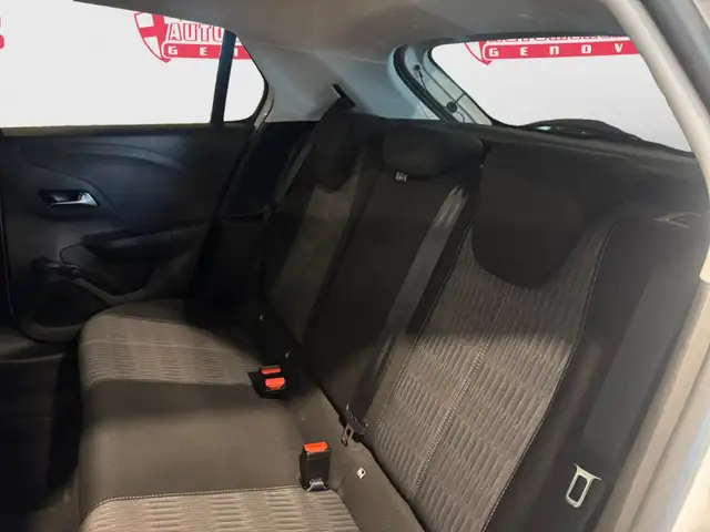Opel Corsa view 13
