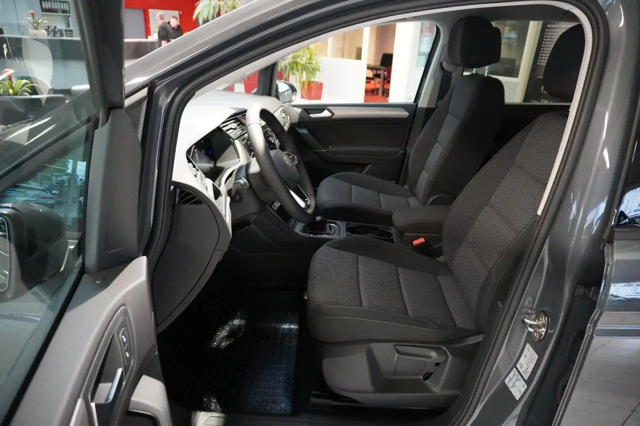 Volkswagen Touran Comfortline 1.5 TSI DSG*7SITZE*KAMERA*ACC 7