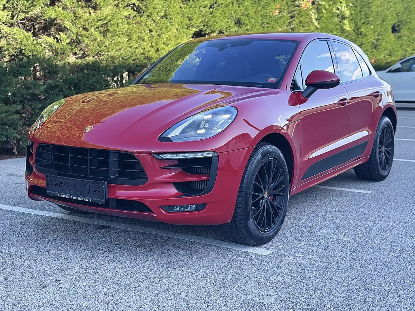 Porsche Macan GTS Schwarz - 1