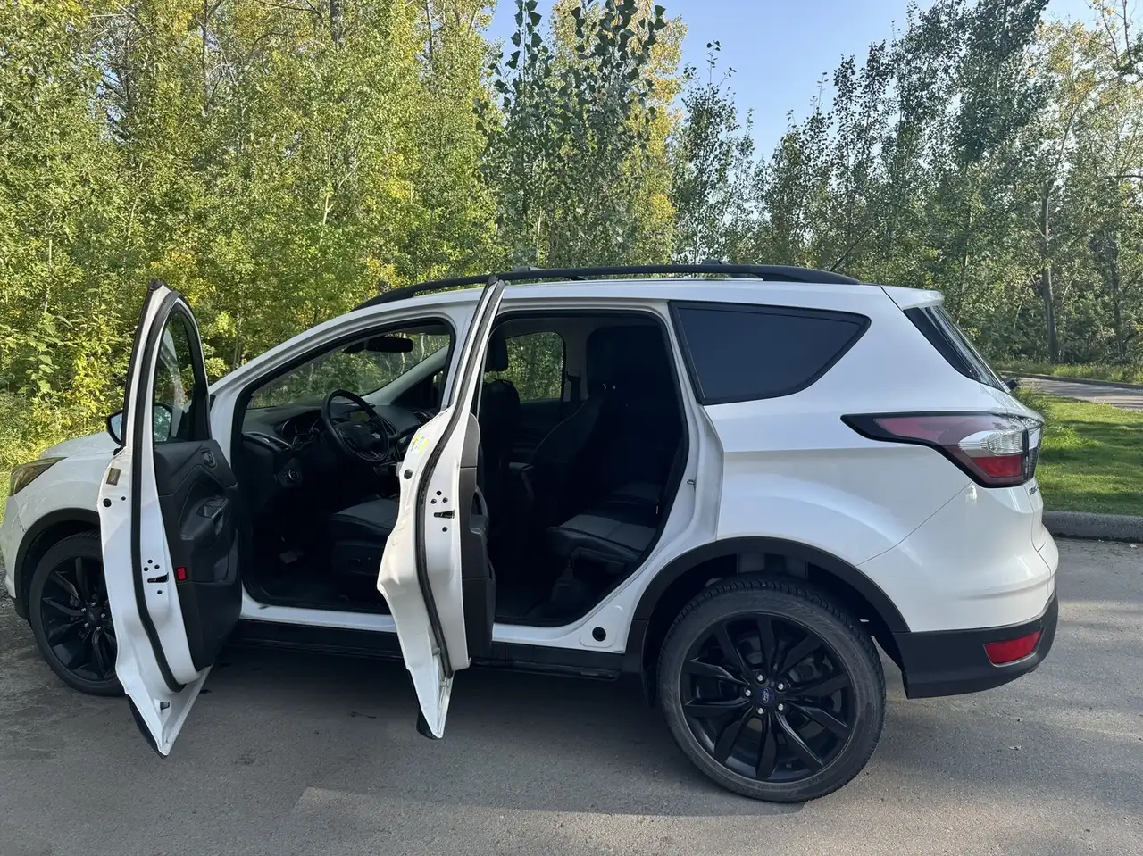 Ford Escape снимка Ford Escape