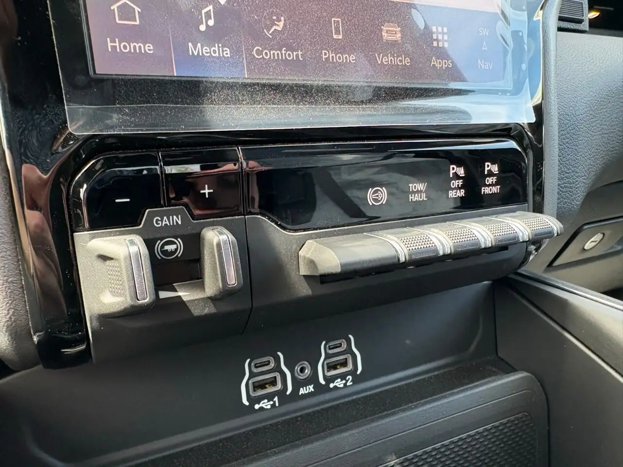 RAM 2500 снимка RAM 2500
