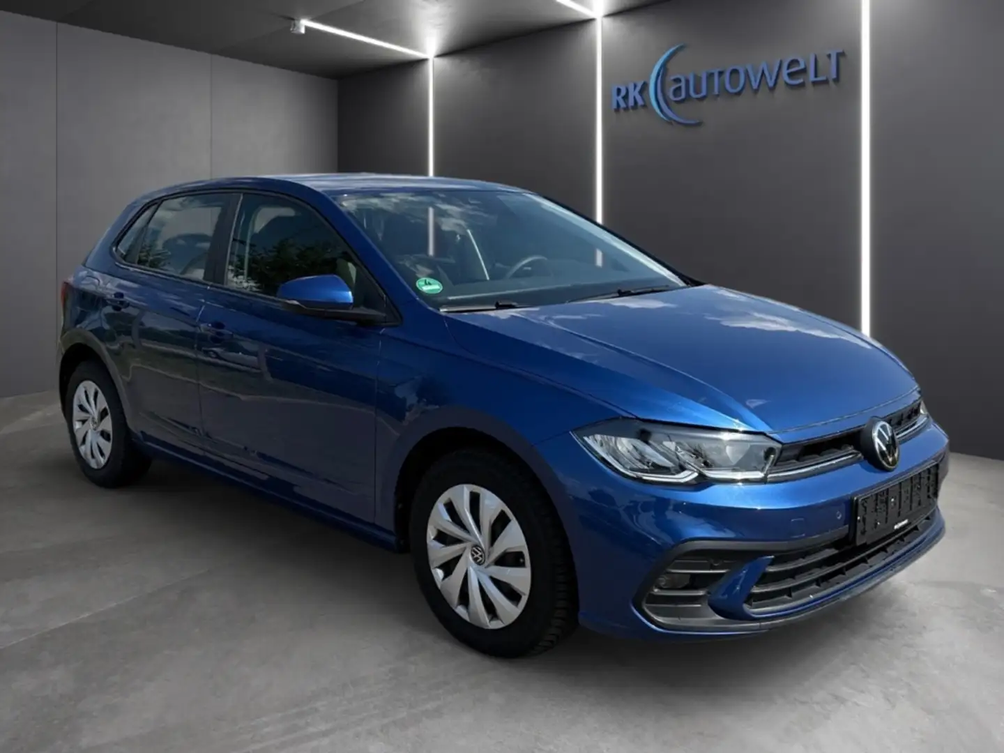 Volkswagen Polo VI Basis 1.0 DAB PDCv+h Bluetooth Blu/Azzurro - 2