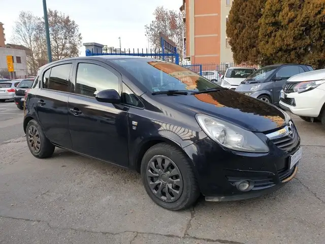 Opel Corsa view 5