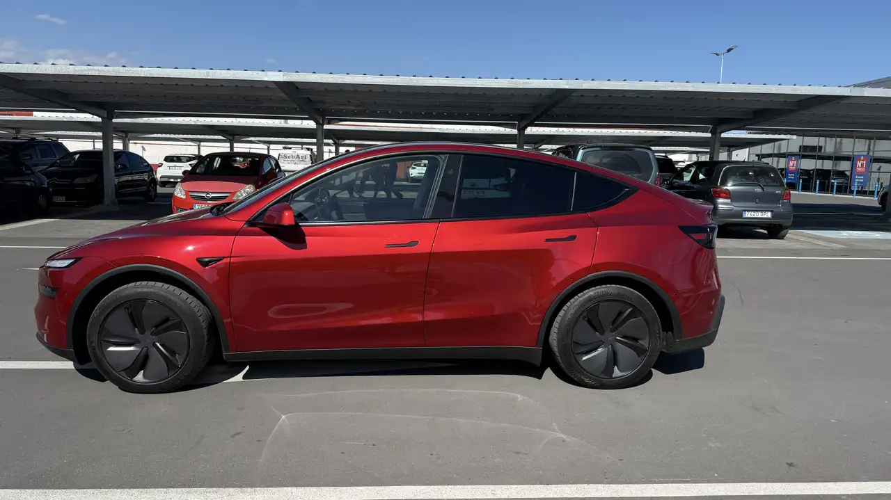 Tesla Model Y 2026 — фото 6