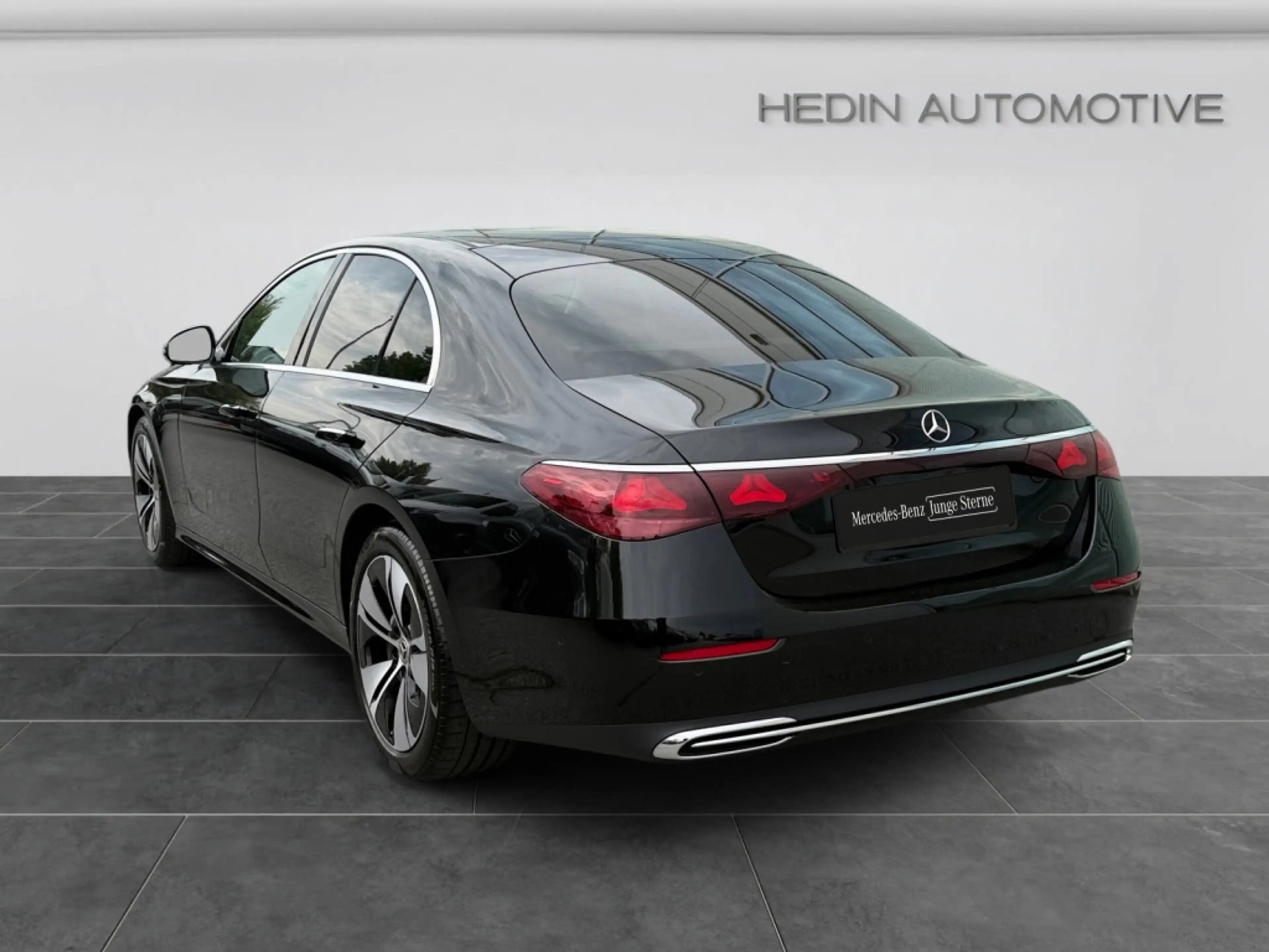 Mercedes-Benz E 450 d 4M Limousine BURM4D|MBUX|DISTR|360° — photo 3