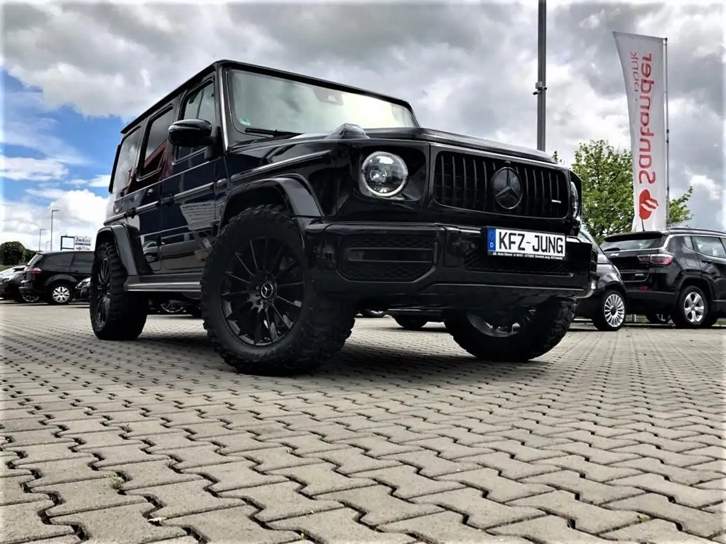 Mercedes-Benz G 400 d Stronger Than Time AMG G63 Optik Schwarz - 1