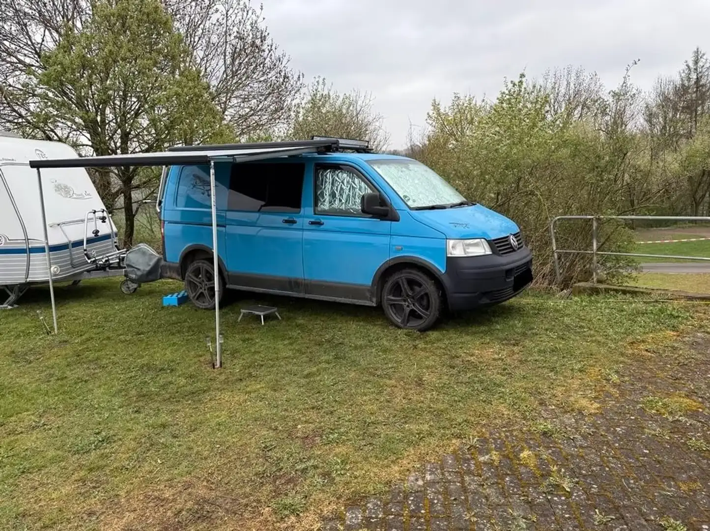 Volkswagen T5 Shuttle Camper Kék - 2