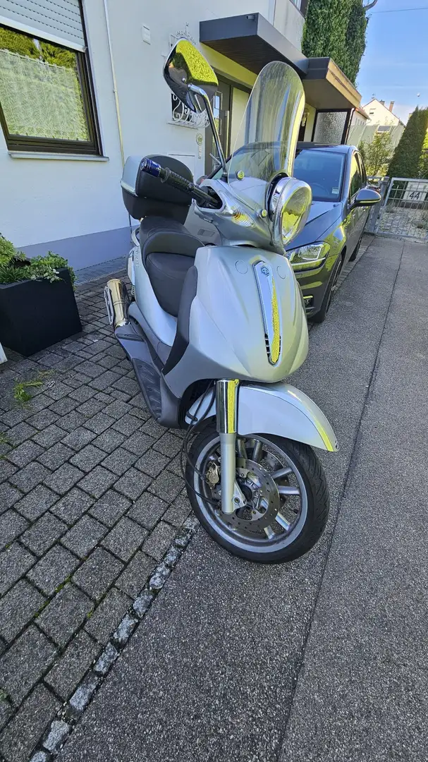Piaggio Beverly 500 Ezüst - 2