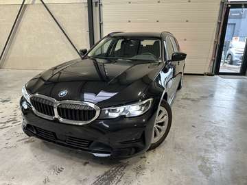 e Touring PHEV - ACC CarPlay Camera Leder