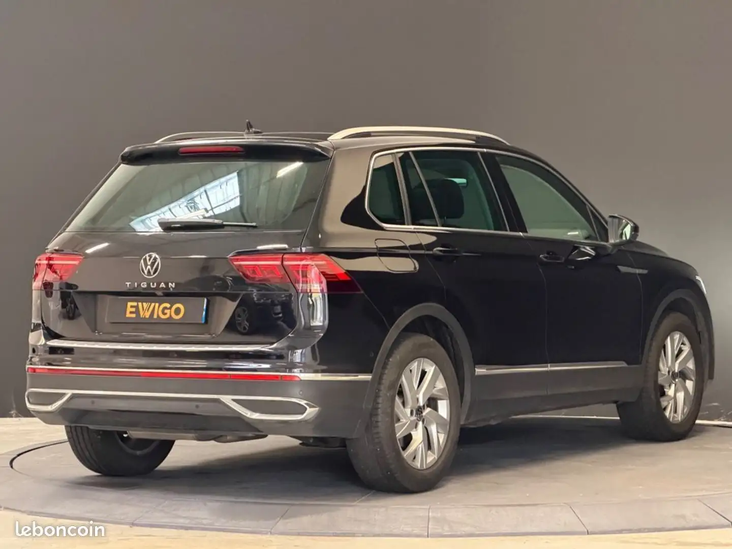 Volkswagen Tiguan 2.0 tdi 150ch dsg elegance Noir - 2