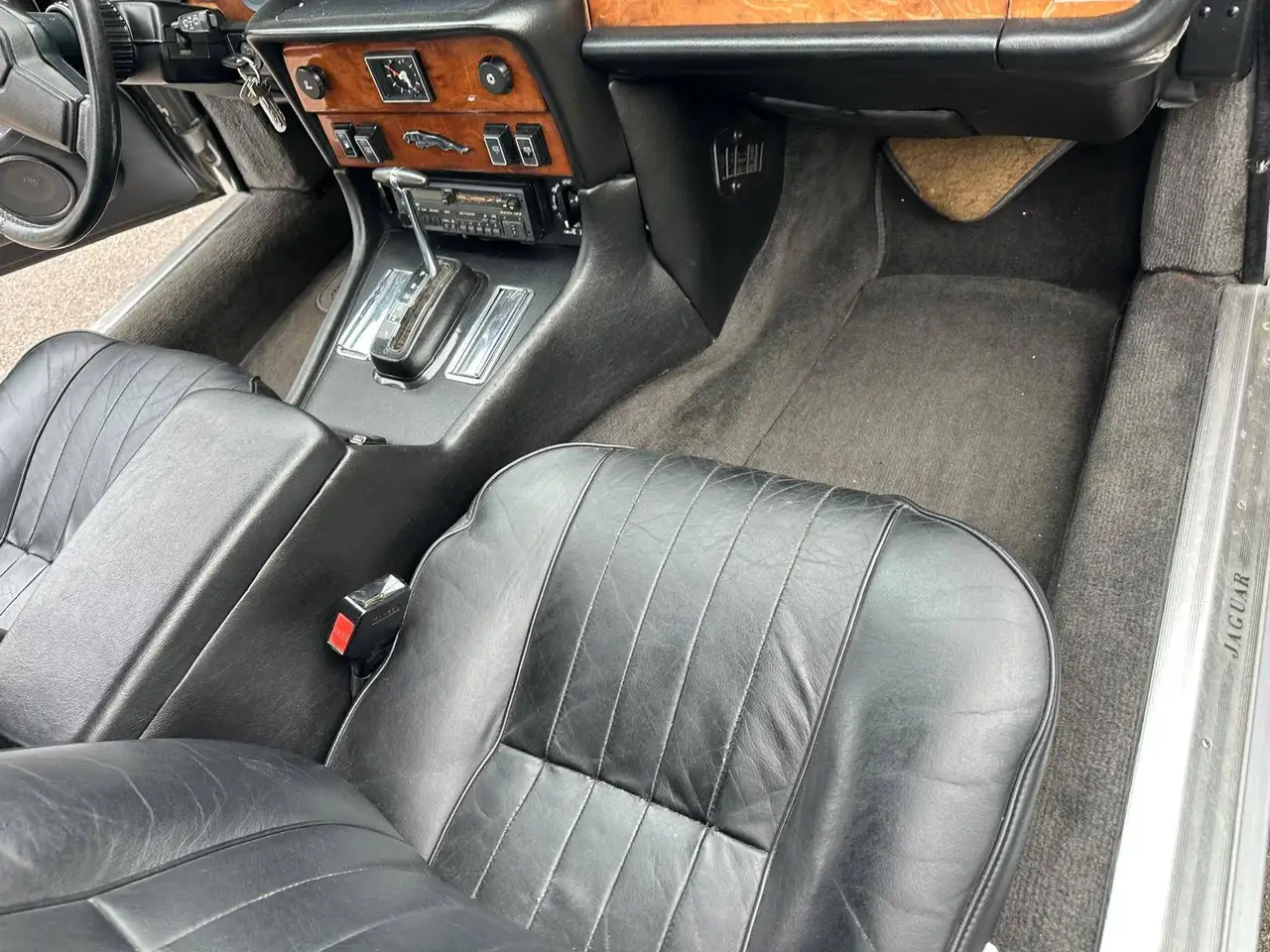 Jaguar XJ6 Bild 9
