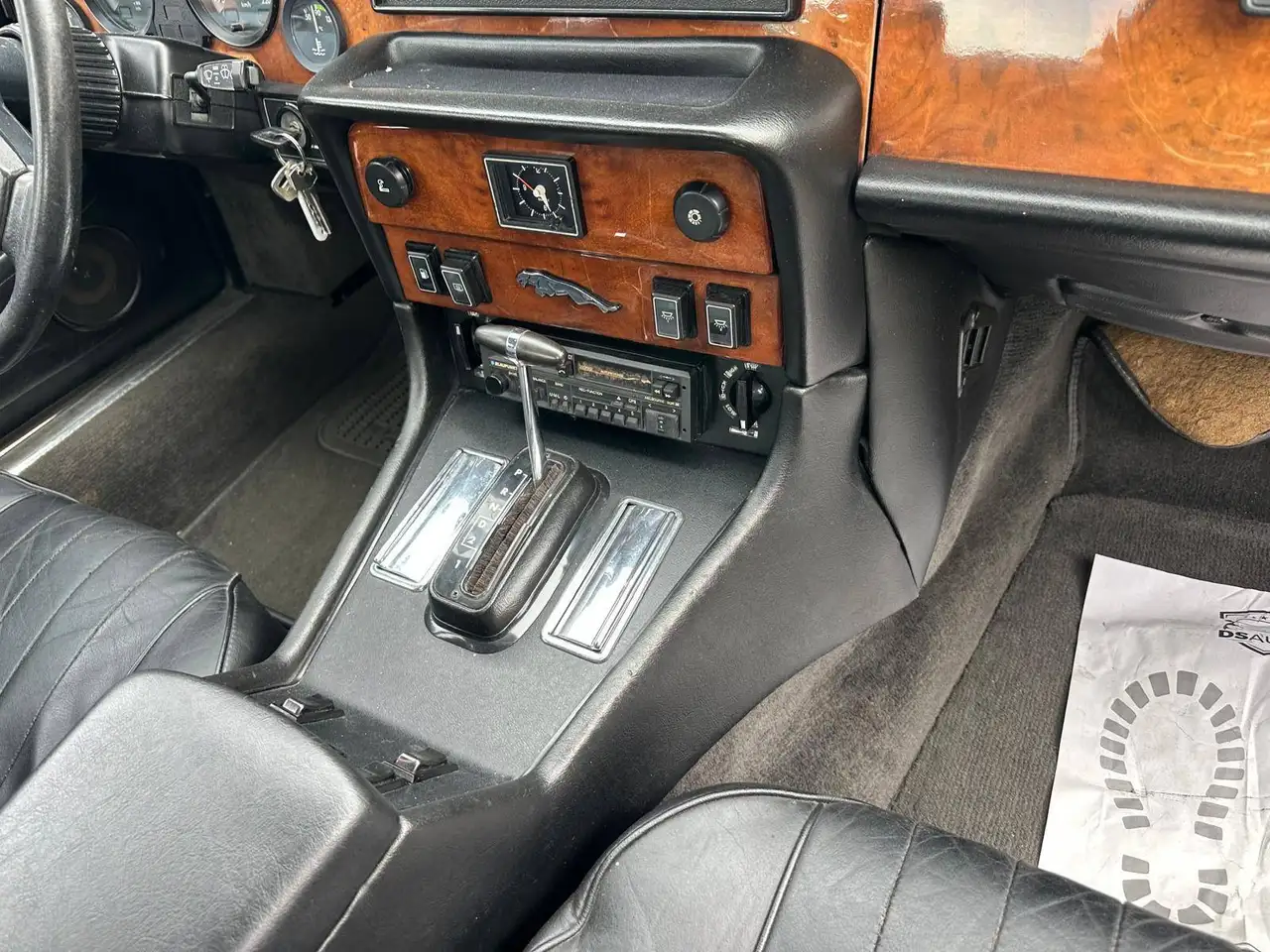 Jaguar XJ6 Bild 12