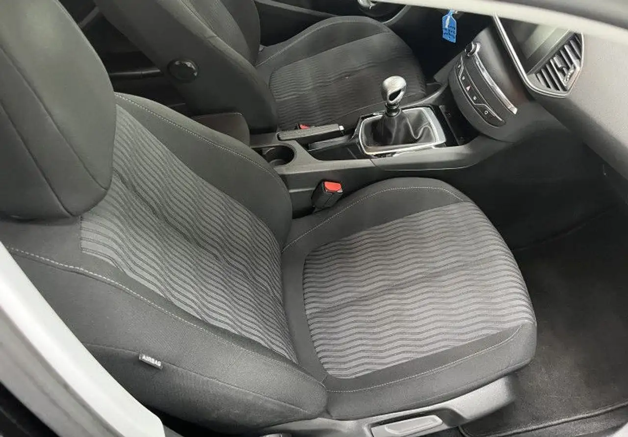 Peugeot 308 308 SW — photo 10