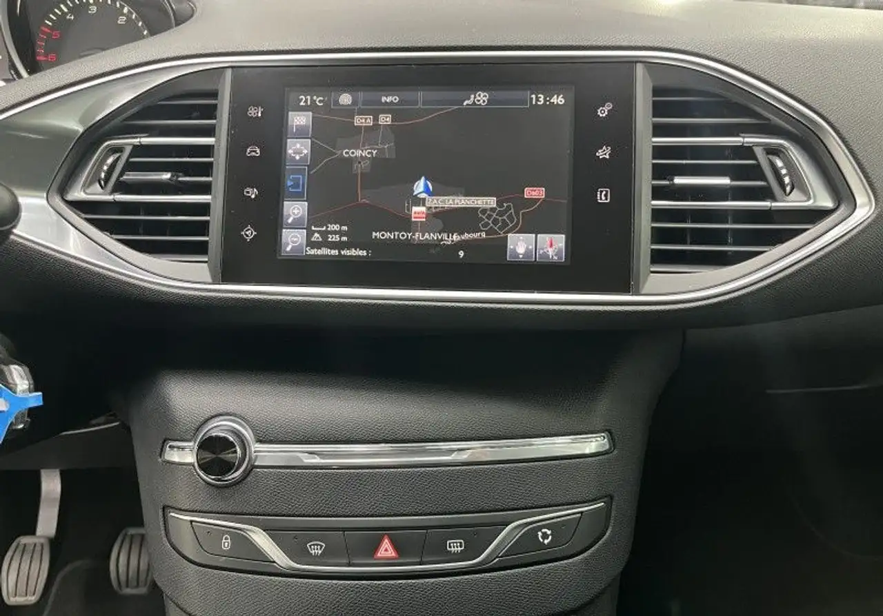 Peugeot 308 308 SW — photo 13