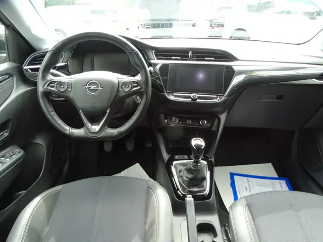 Opel Corsa view 9