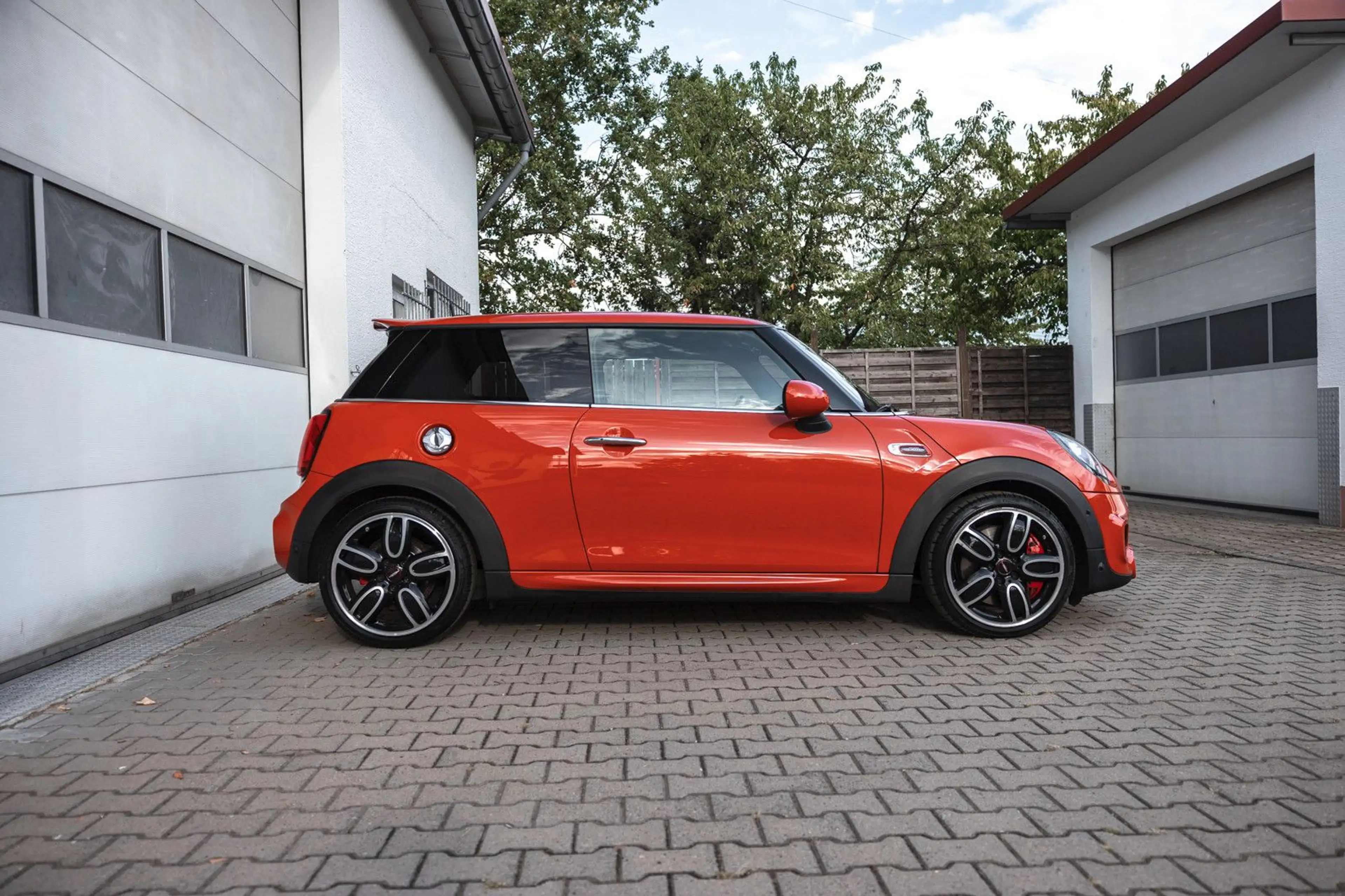MINI John Cooper Works JCW H&K+NAVIPLUS+KAMERA+ADAPTIVE LED+KEYLESS — photo 3