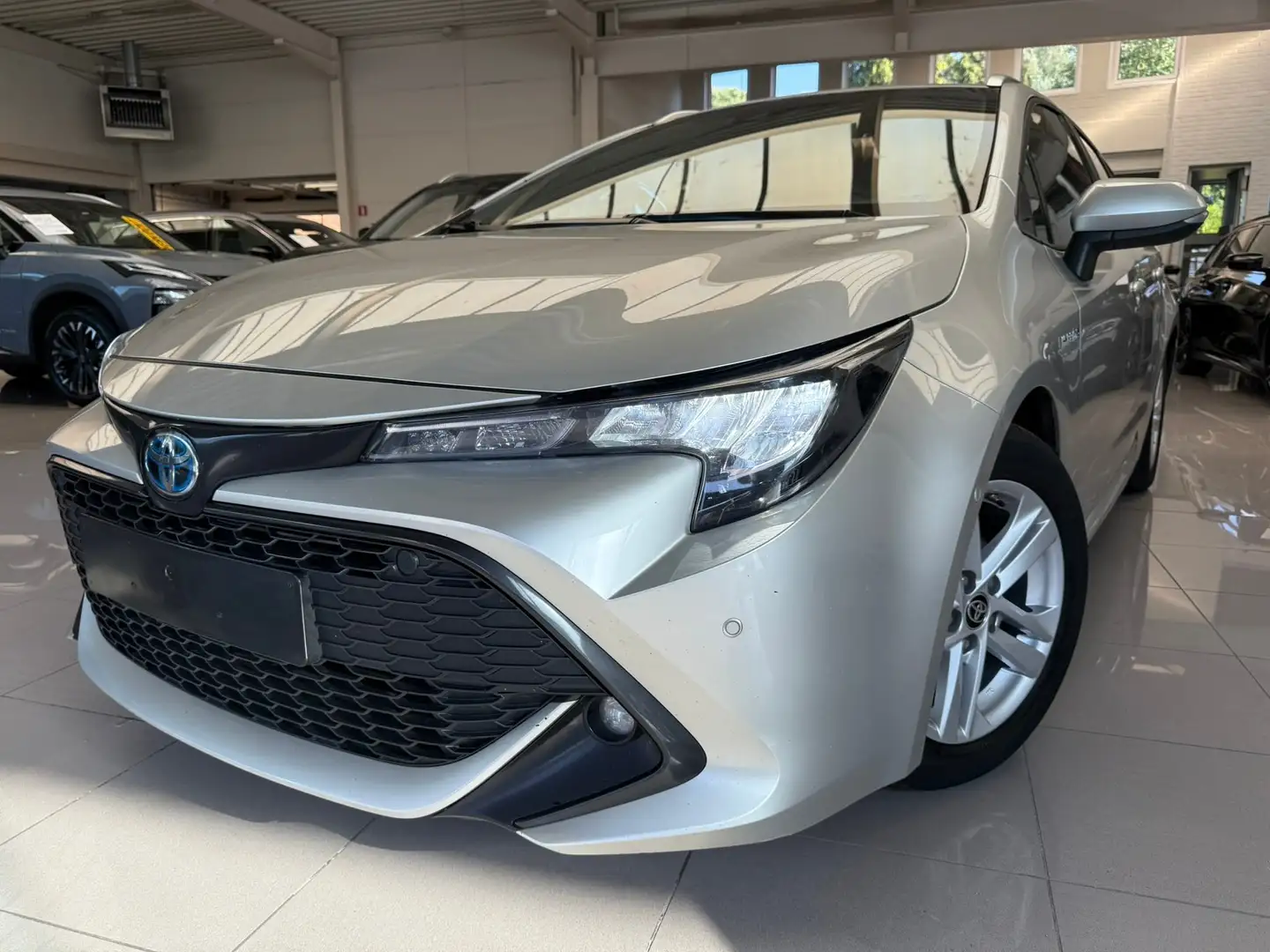 Toyota Corolla Touring Sports Hybrid 1.8 Dynamic e-CVT+GPS/CAMERA Zilver - 1