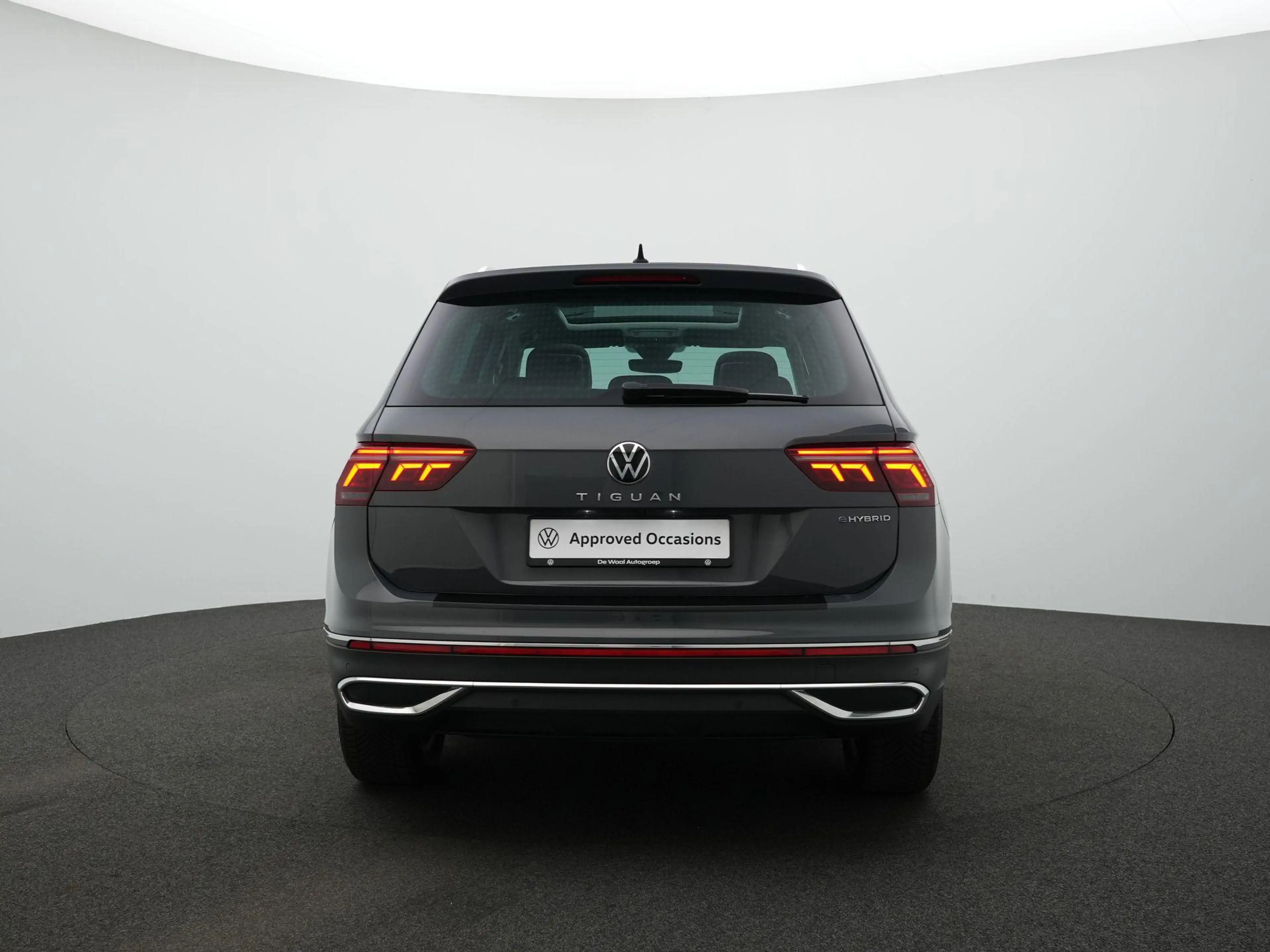 Volkswagen Tiguan 1.4 TSI 245pk eHybrid R-Line Business+ | Matrix LE — photo 6