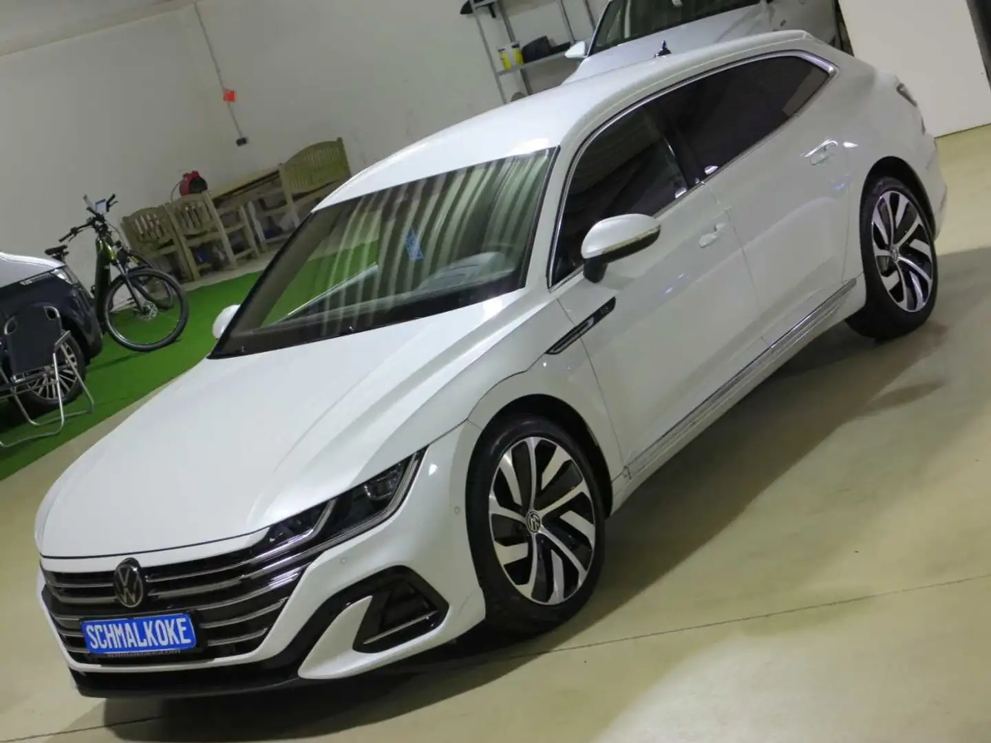 Volkswagen Arteon Shooting Brake 2.0TDI SCR 4Mot DSG7 R-Lin Weiß - 2