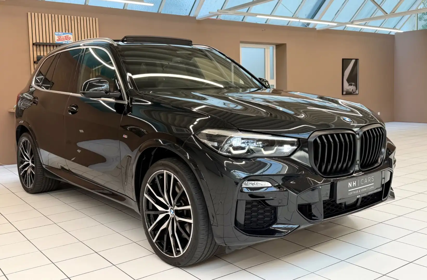 BMW X5 xDrive30d 22” M Felgen | Harman Kardon | Panorama Schwarz - 1