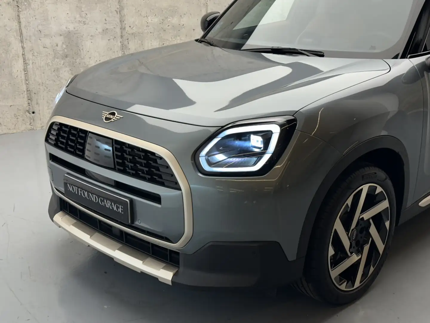 MINI One Countryman C Classic Gris - 2