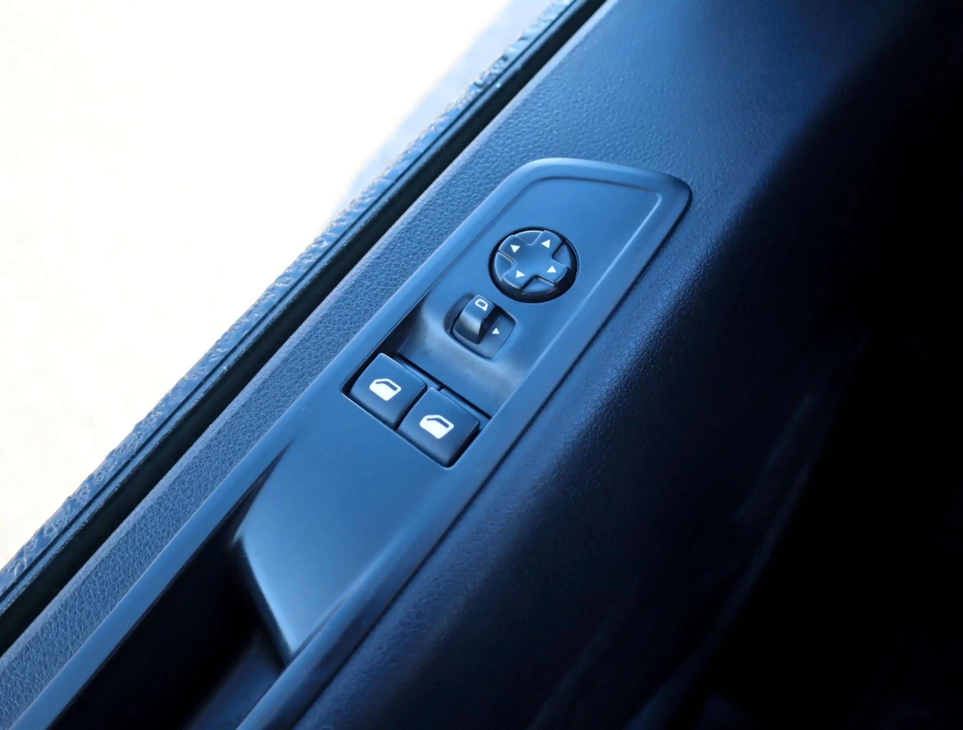 Opel Vivaro L3 9-Sitzer /PDC /Radio DAB /Klima — photo 14