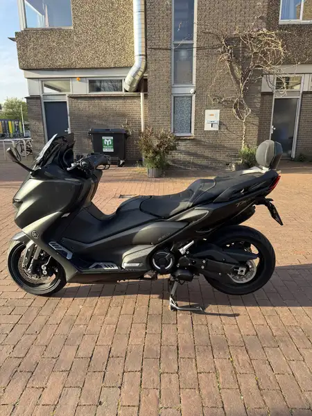 Yamaha TMAX 560 - foto 7