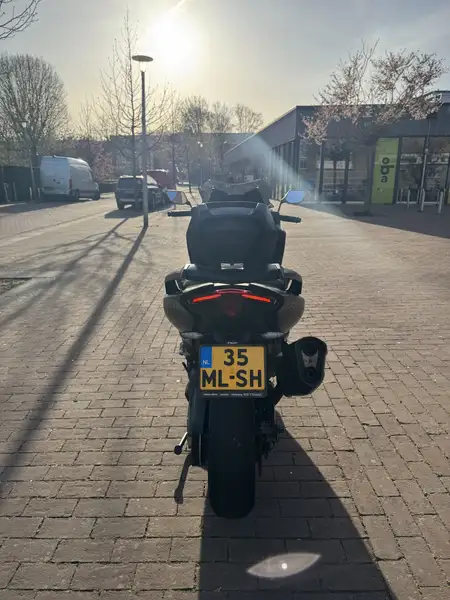 Yamaha TMAX 560 - foto 5