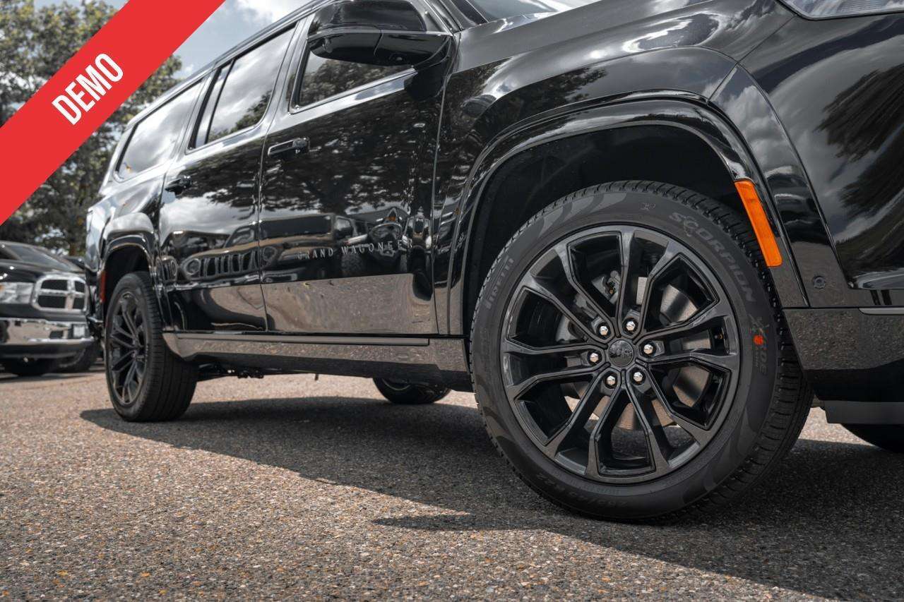 2026 Jeep Grand Wagoneer Summit — снимка 1