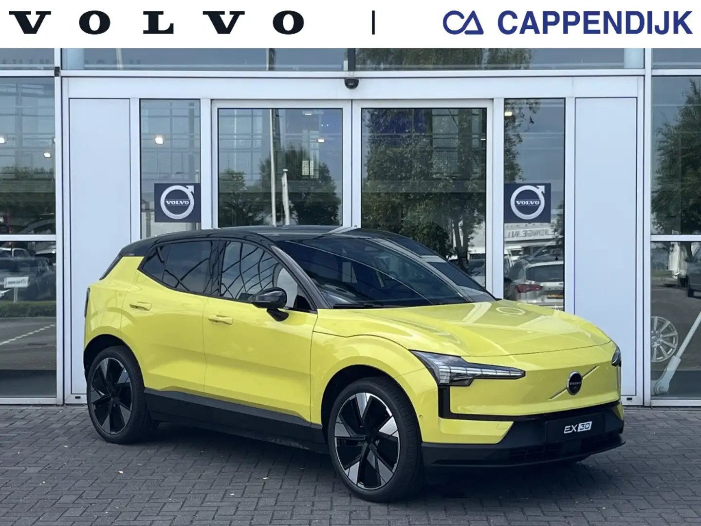 Volvo EX30 Nieuwprijs € 52.140,- | Extended Range Ultra Geel - 1
