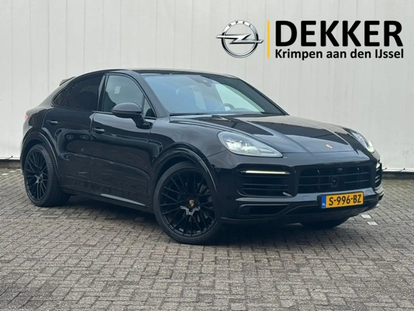 PORSCHE Cayenne Coupe