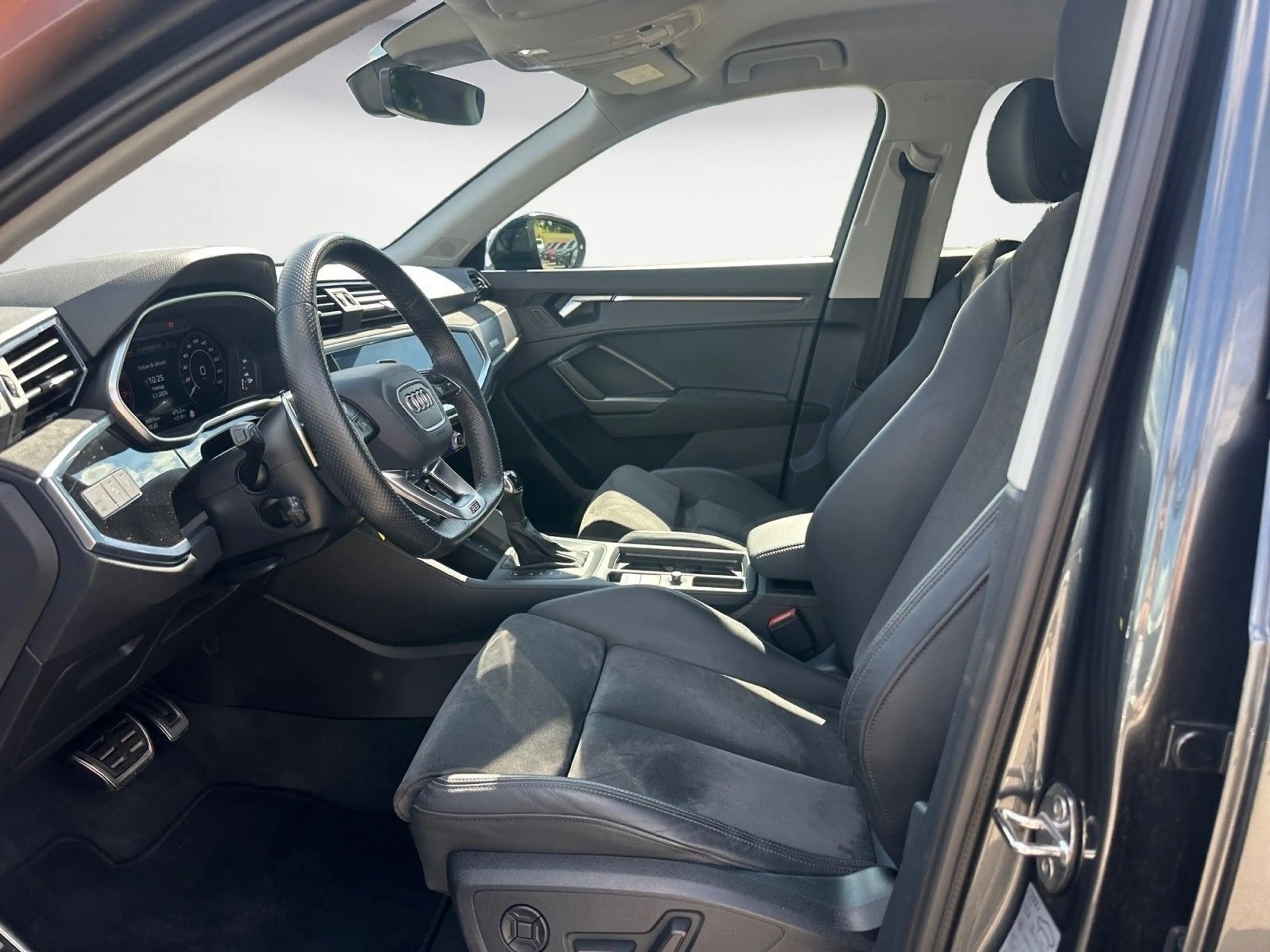 Audi RS Q3 RSQ3 quattro S-tronic Navi Kamera ACC el.Heck — photo 8