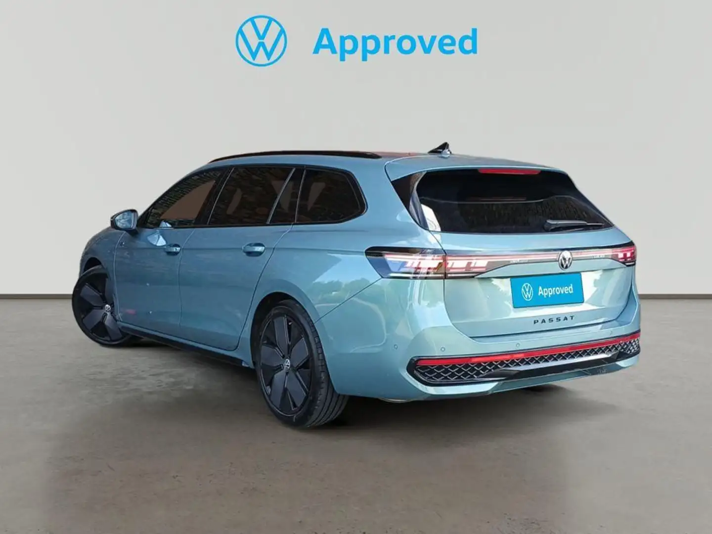 Volkswagen Passat 1.5 eTSI R-Line DSG7 110kW Verde - 2