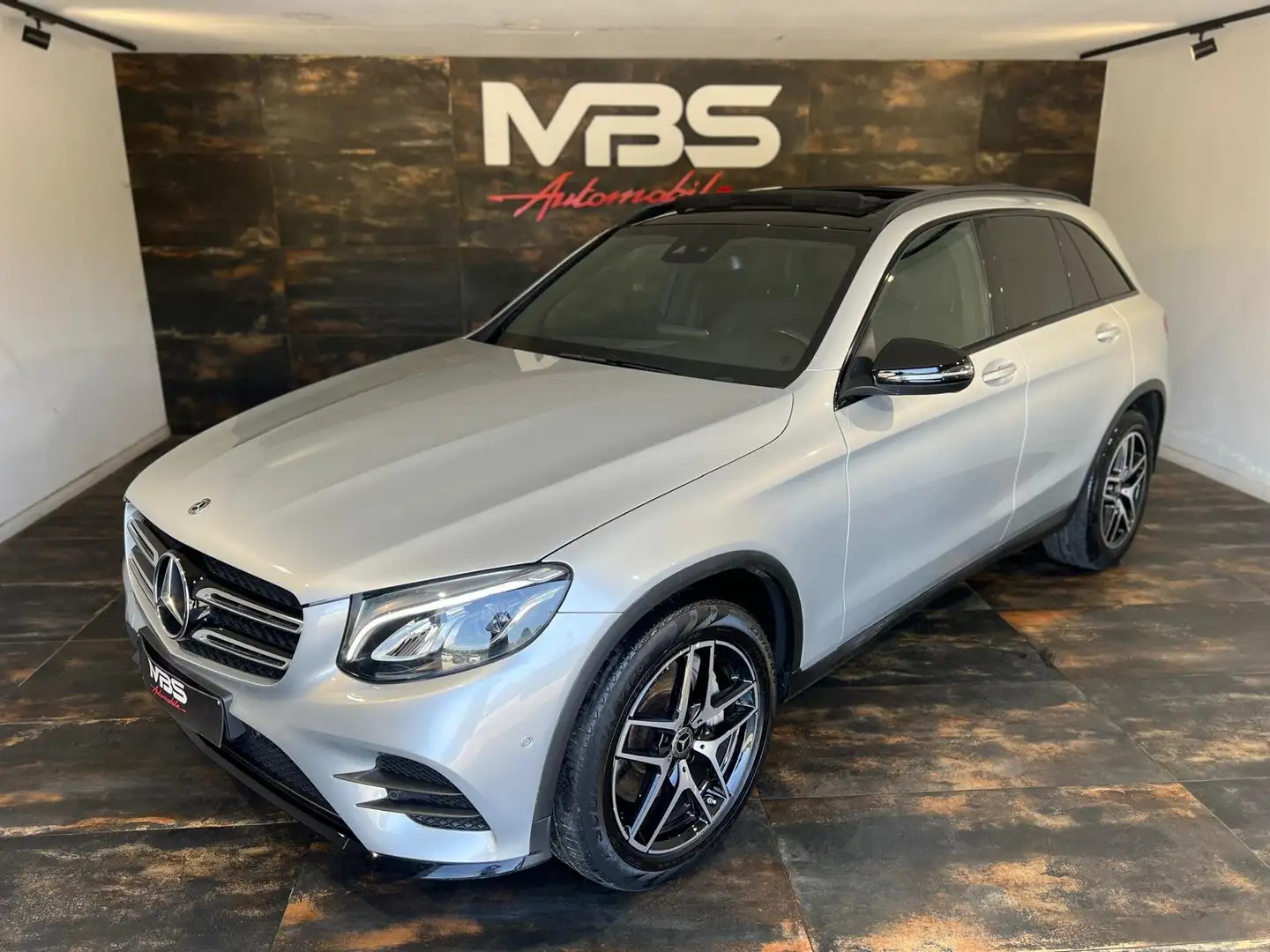Mercedes-Benz GLC 220 d 4-Matic * AMG*TOIT OUVRANT*CAMÉRA*CLIM-BIZONE Grijs - 2