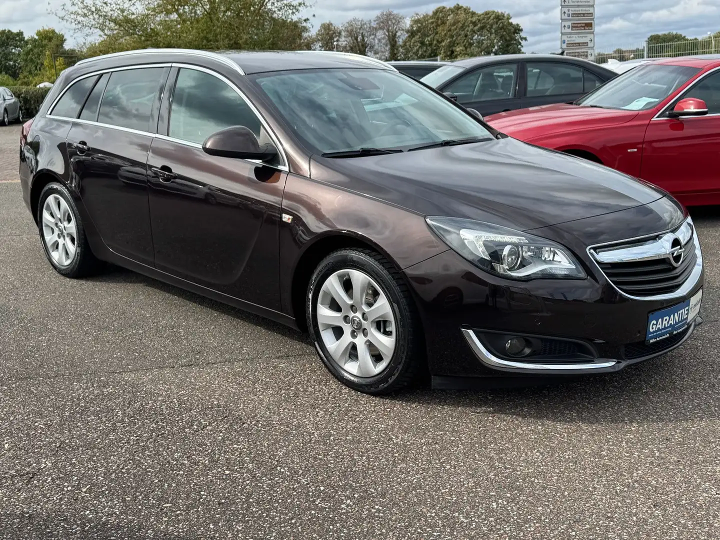 Opel Insignia A Sports Tourer Innovation Marrón - 2