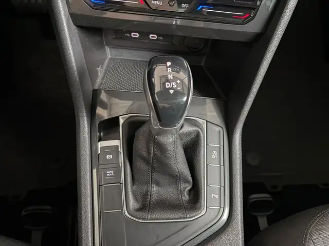 Volkswagen Tiguan view 18