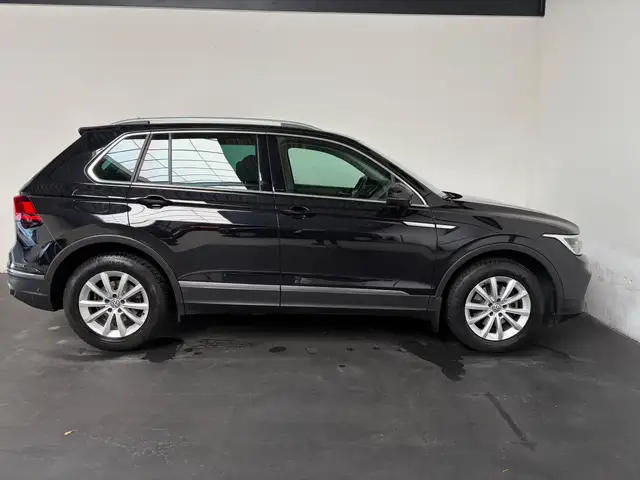 Volkswagen Tiguan view 30
