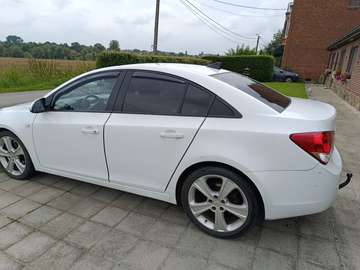 Cruze hatchback 1.7 TDCi LS