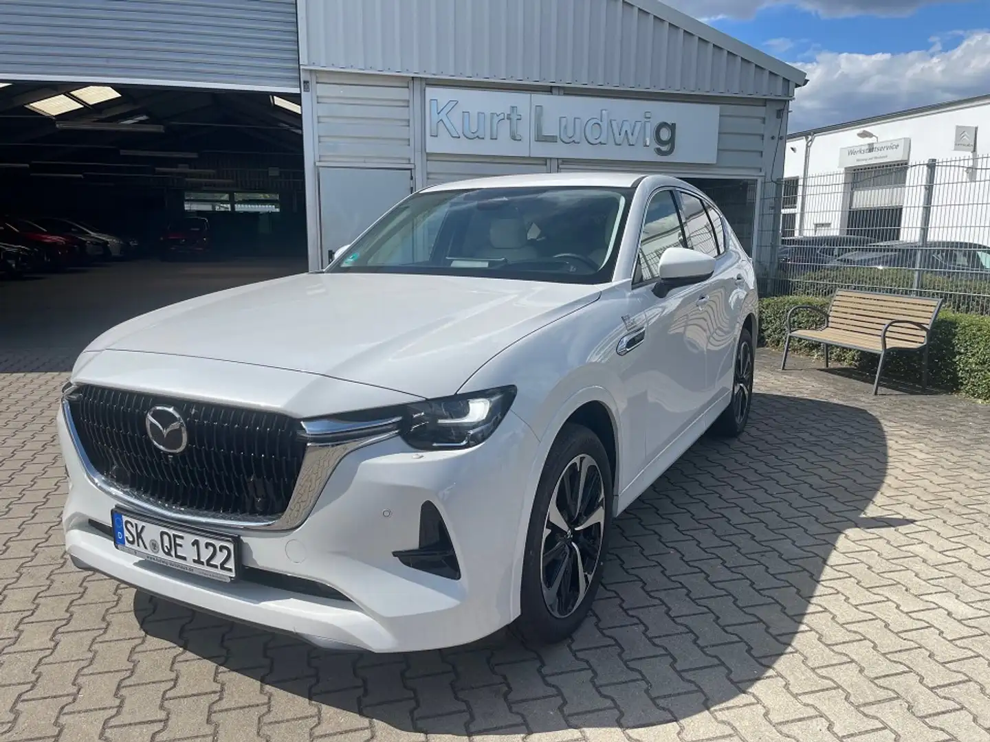 Mazda CX-60 e-SKYACTIV PHEV TAKUMI CON-P DRI-P COM-P Weiß - 2