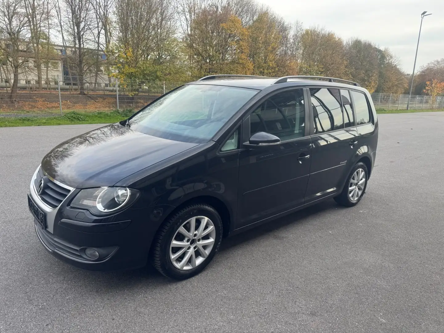 Volkswagen Touran Freestyle Servo Klima Navi 7sitzer**** Nero - 1
