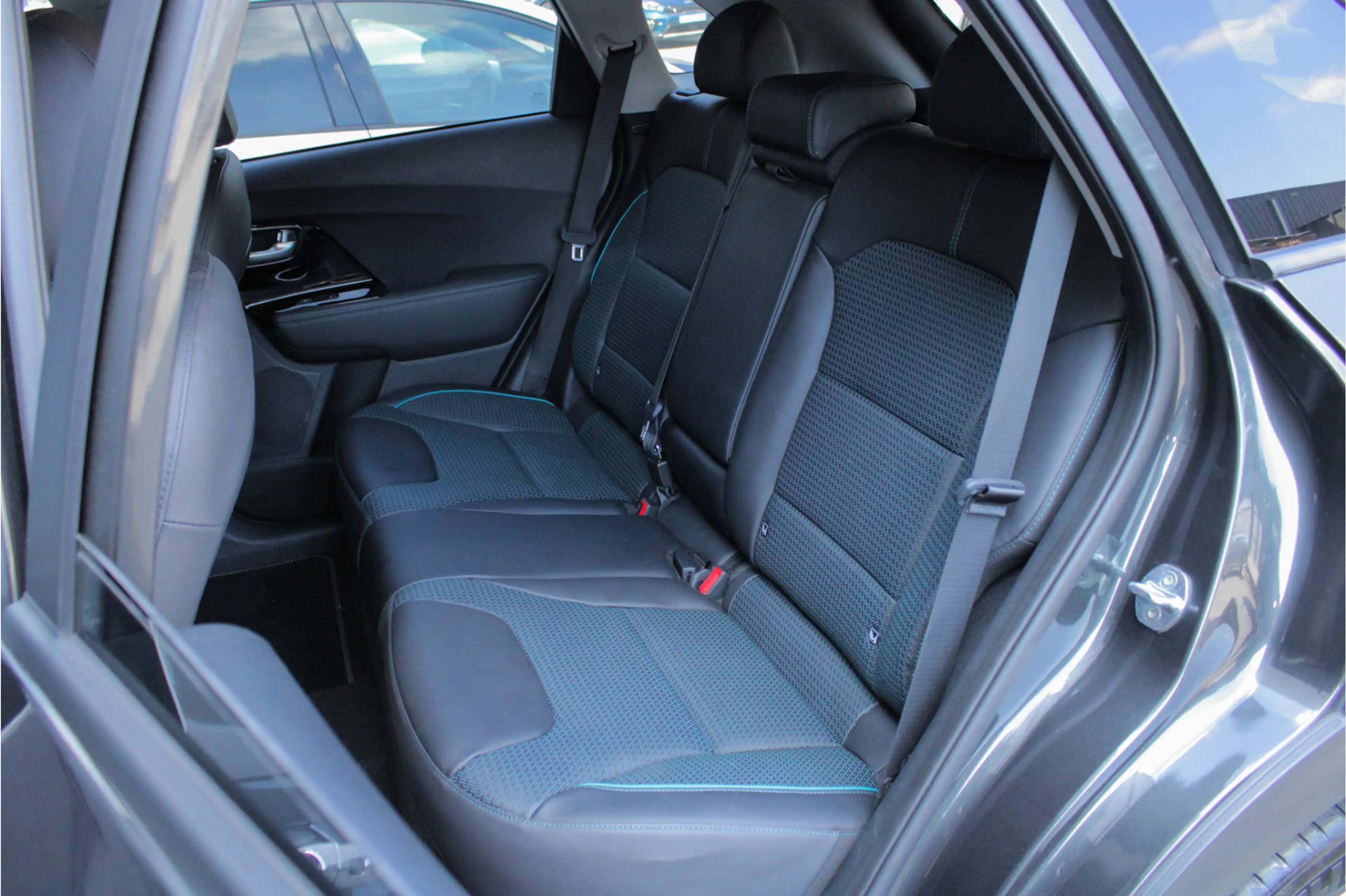 Kia e-Niro ExecutiveLine 64 kWh |100% SoH|warmptepomp|trekhaa — photo 39